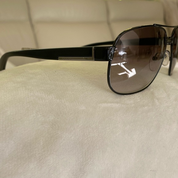 NWT Prada Sunglasses with Prada Case - Picture 12 of 17